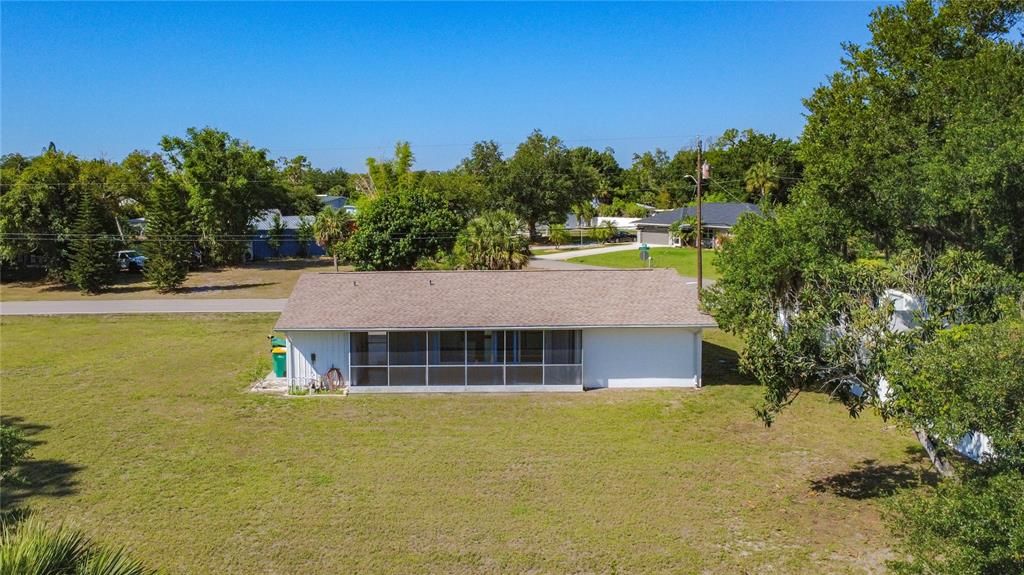 Activo con contrato: $235,000 (2 camas, 2 baños, 917 Pies cuadrados)