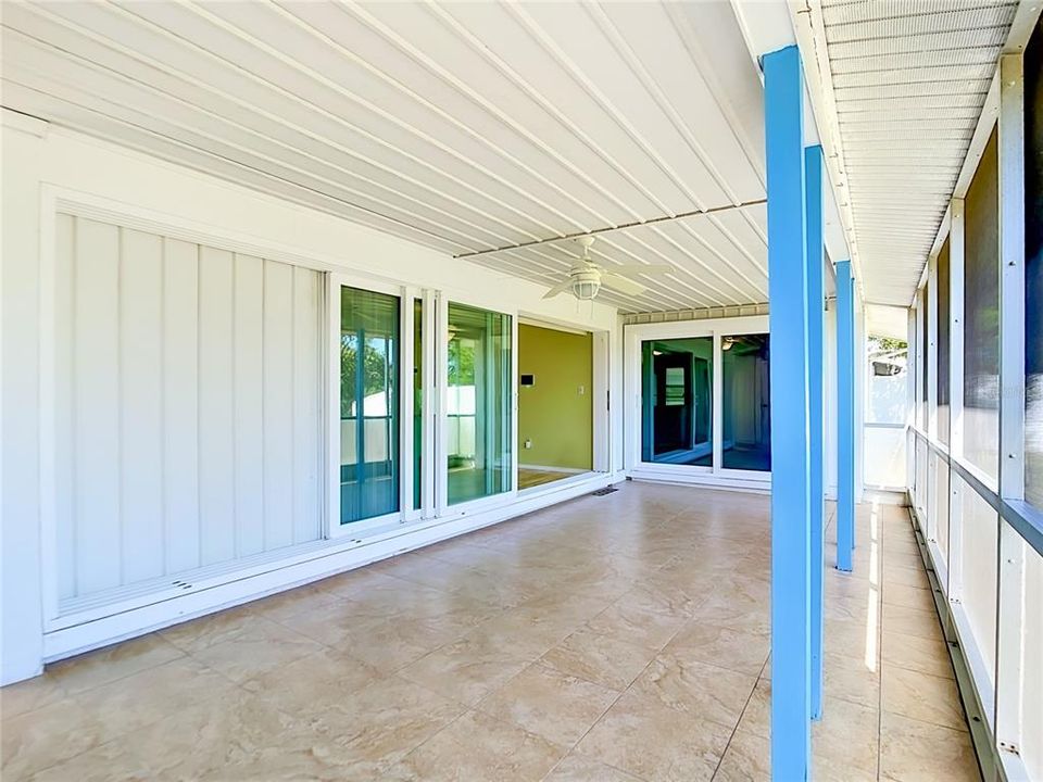 Activo con contrato: $235,000 (2 camas, 2 baños, 917 Pies cuadrados)