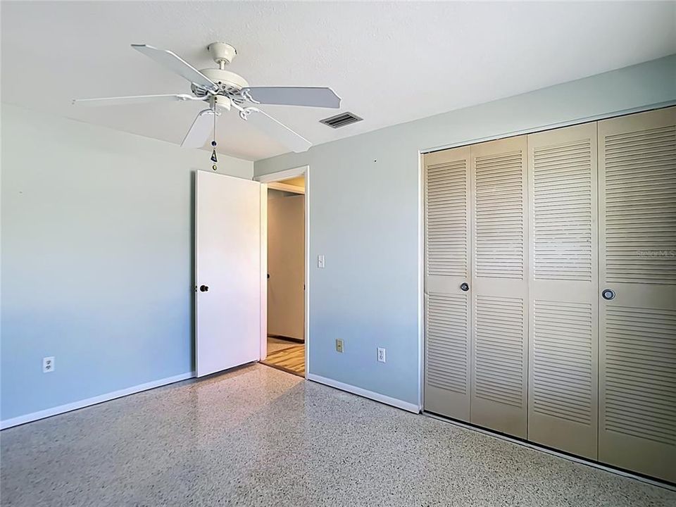 Activo con contrato: $235,000 (2 camas, 2 baños, 917 Pies cuadrados)