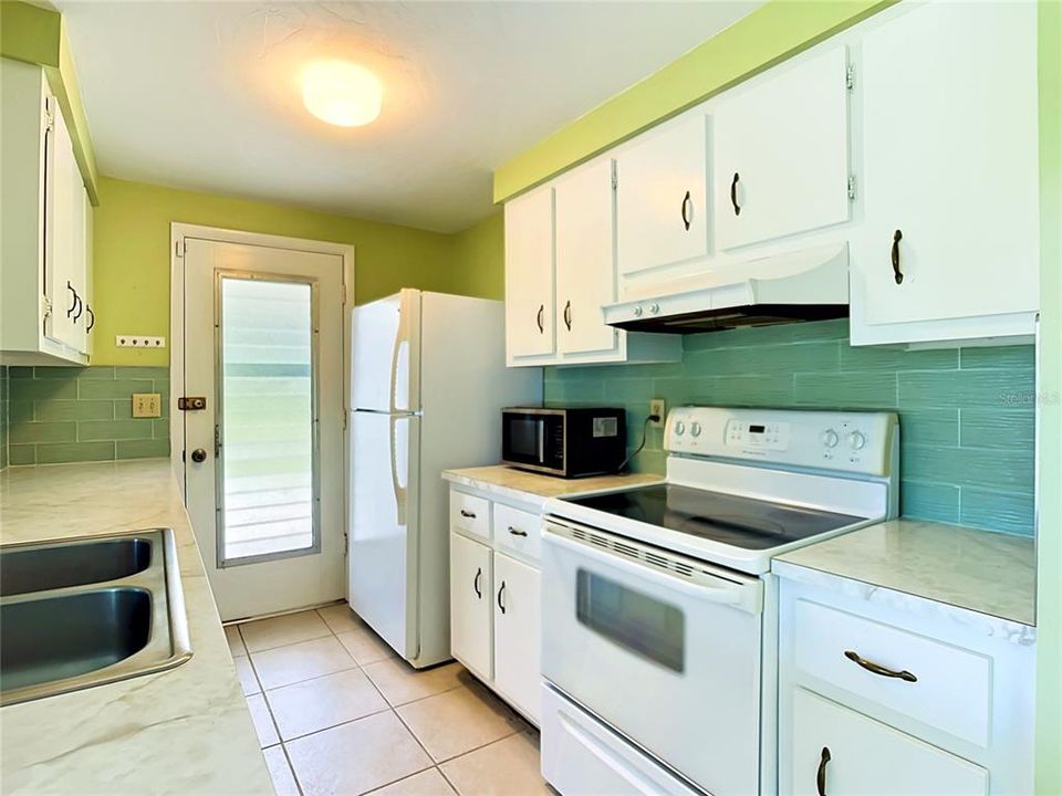 Activo con contrato: $235,000 (2 camas, 2 baños, 917 Pies cuadrados)