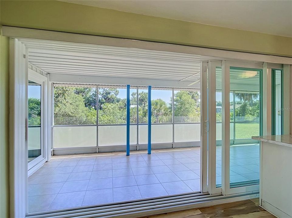 Activo con contrato: $235,000 (2 camas, 2 baños, 917 Pies cuadrados)