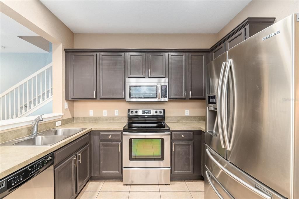 For Sale: $200,000 (3 beds, 2 baths, 1542 Square Feet)