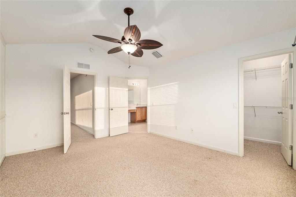 For Sale: $200,000 (3 beds, 2 baths, 1542 Square Feet)