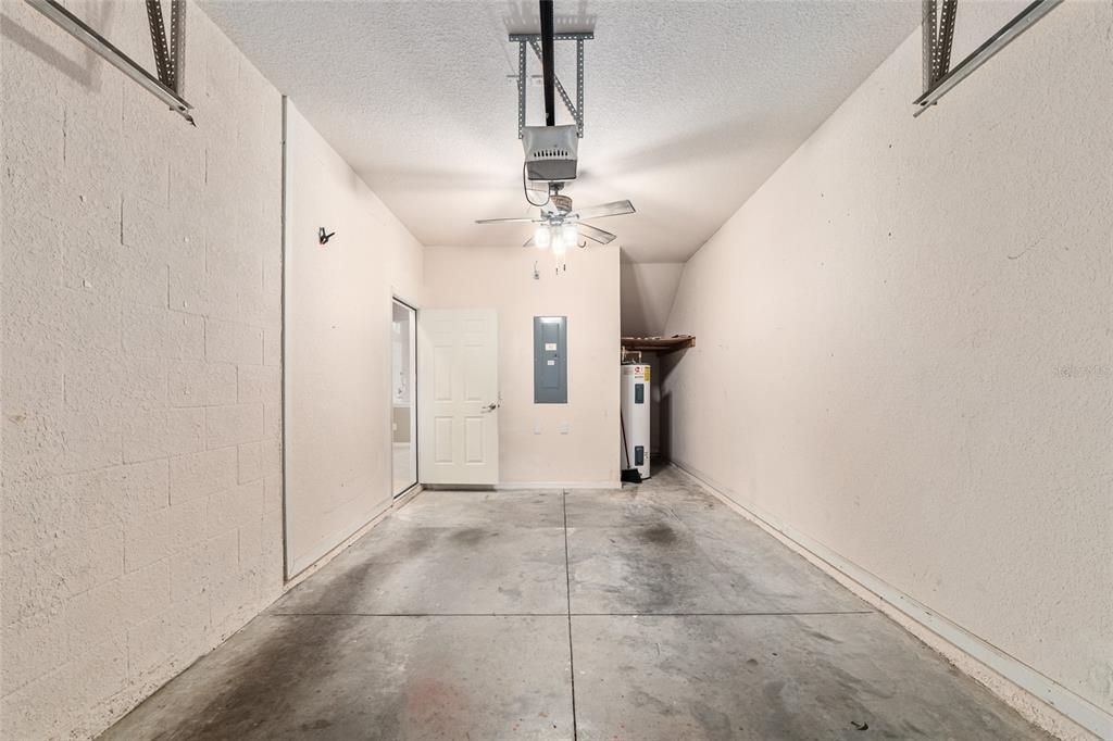 For Sale: $200,000 (3 beds, 2 baths, 1542 Square Feet)