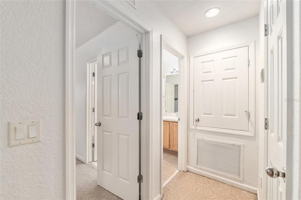 For Sale: $200,000 (3 beds, 2 baths, 1542 Square Feet)