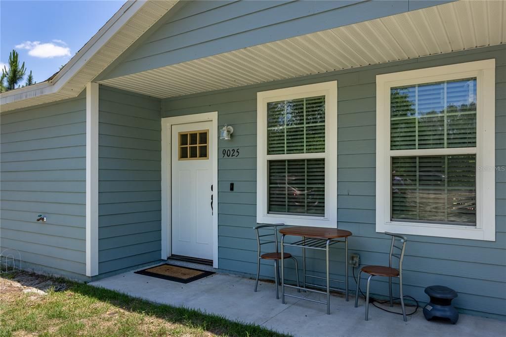 For Sale: $272,500 (2 beds, 2 baths, 1052 Square Feet)