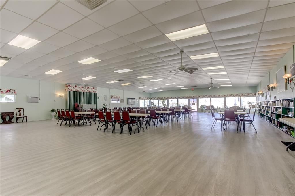 For Sale: $230,000 (1 beds, 1 baths, 1078 Square Feet)