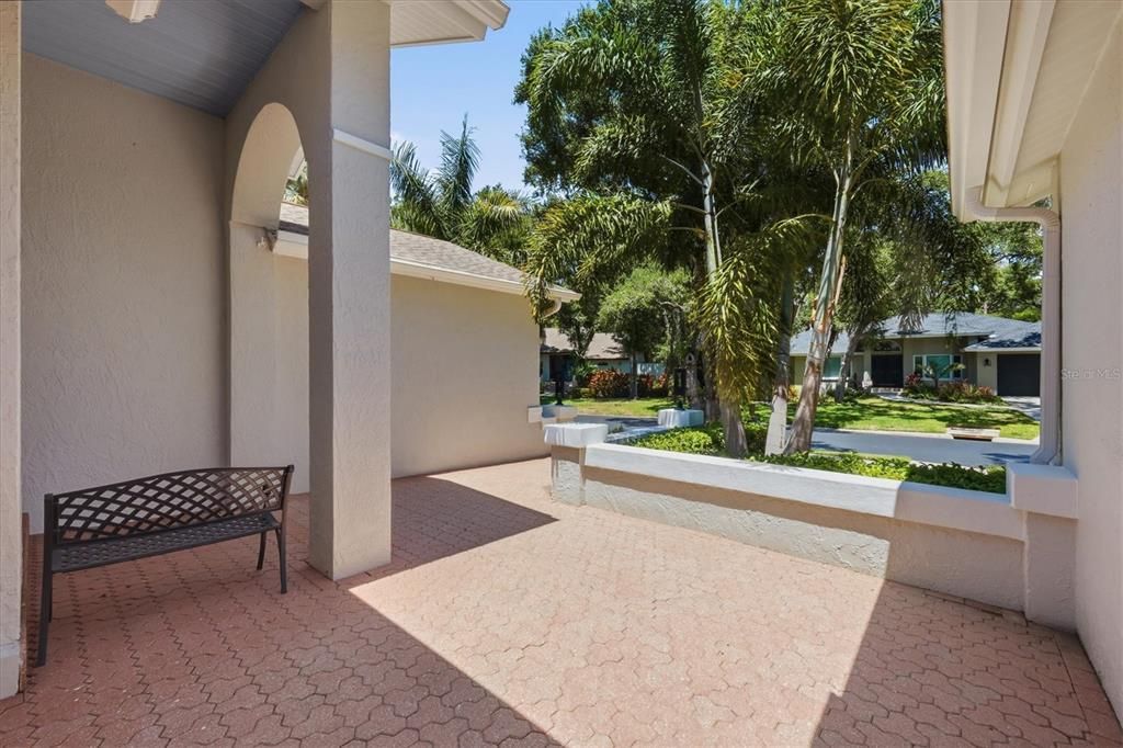 En Venta: $760,000 (4 camas, 3 baños, 2752 Pies cuadrados)