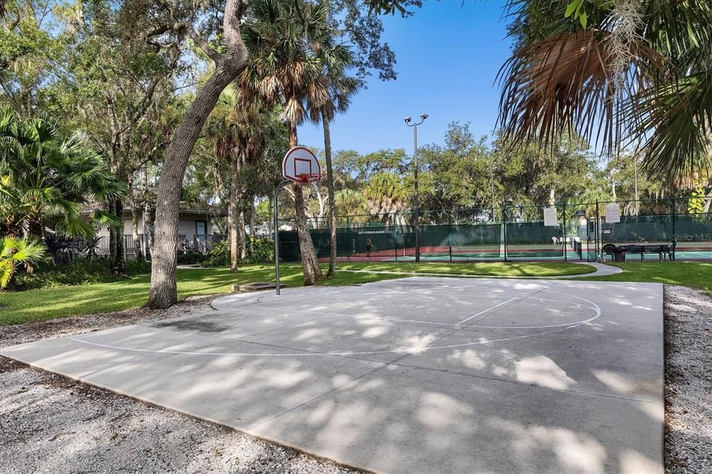 En Venta: $760,000 (4 camas, 3 baños, 2752 Pies cuadrados)
