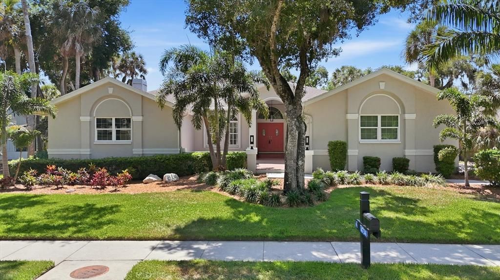 En Venta: $760,000 (4 camas, 3 baños, 2752 Pies cuadrados)