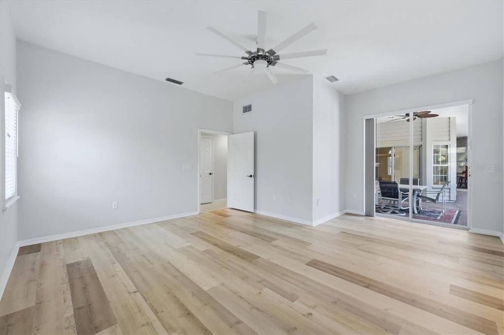 En Venta: $760,000 (4 camas, 3 baños, 2752 Pies cuadrados)