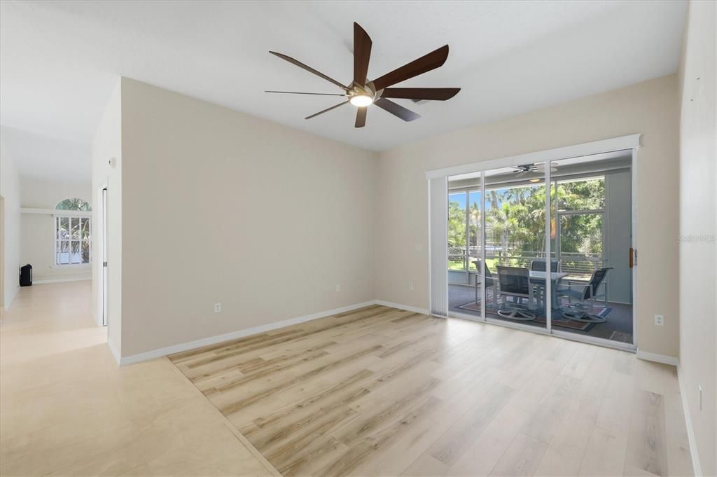 En Venta: $760,000 (4 camas, 3 baños, 2752 Pies cuadrados)