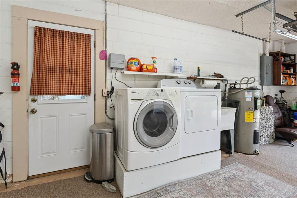 На продажу: $289,000 (2 спален, 2 ванн, 1134 Квадратных фут)