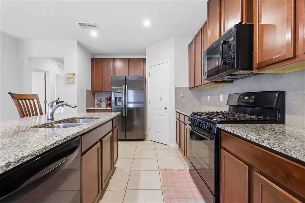 For Sale: $349,900 (3 beds, 2 baths, 1509 Square Feet)
