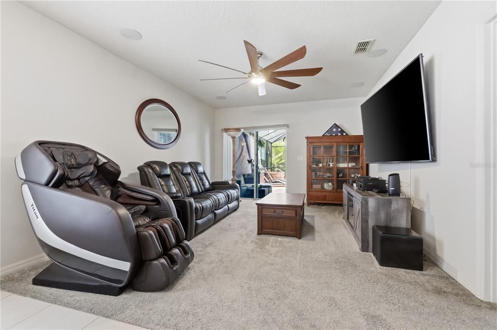For Sale: $349,900 (3 beds, 2 baths, 1509 Square Feet)