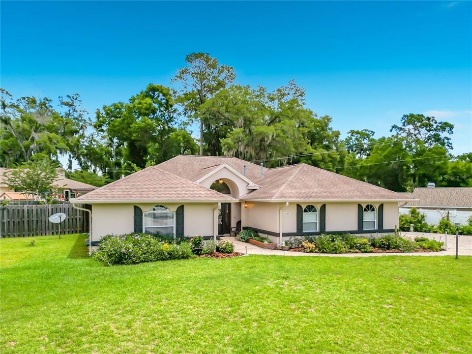 En Venta: $339,900 (3 camas, 2 baños, 1725 Pies cuadrados)