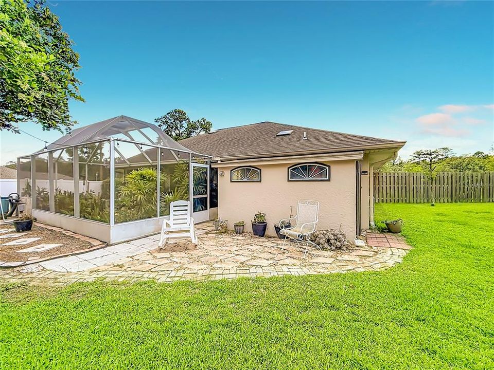 En Venta: $339,900 (3 camas, 2 baños, 1725 Pies cuadrados)