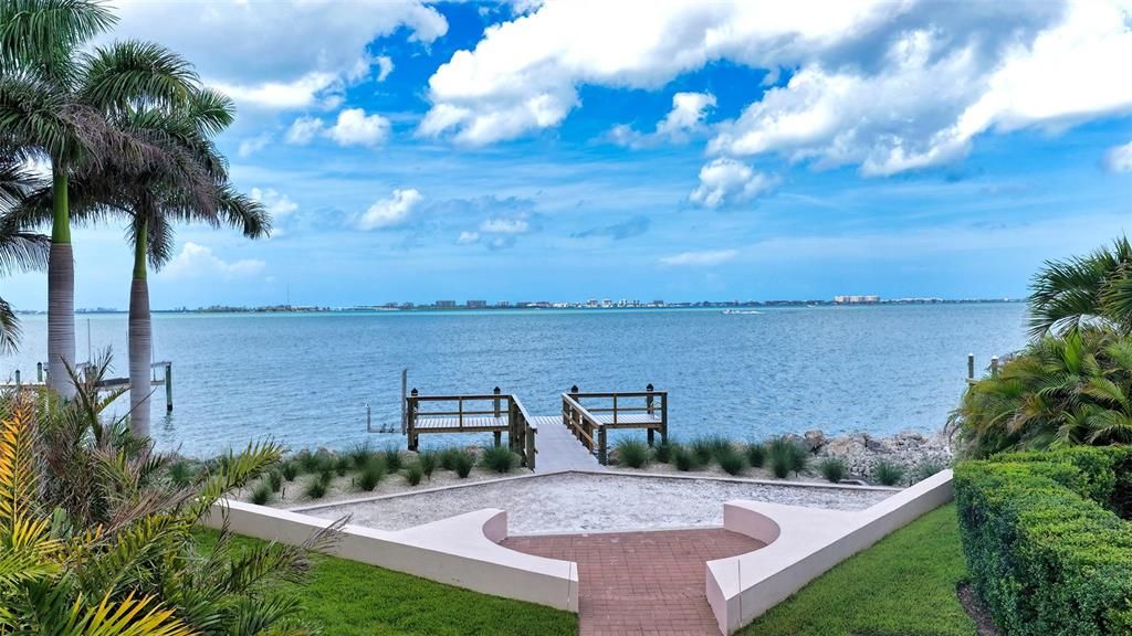 For Sale: $3,395,000 (3 beds, 3 baths, 3599 Square Feet)