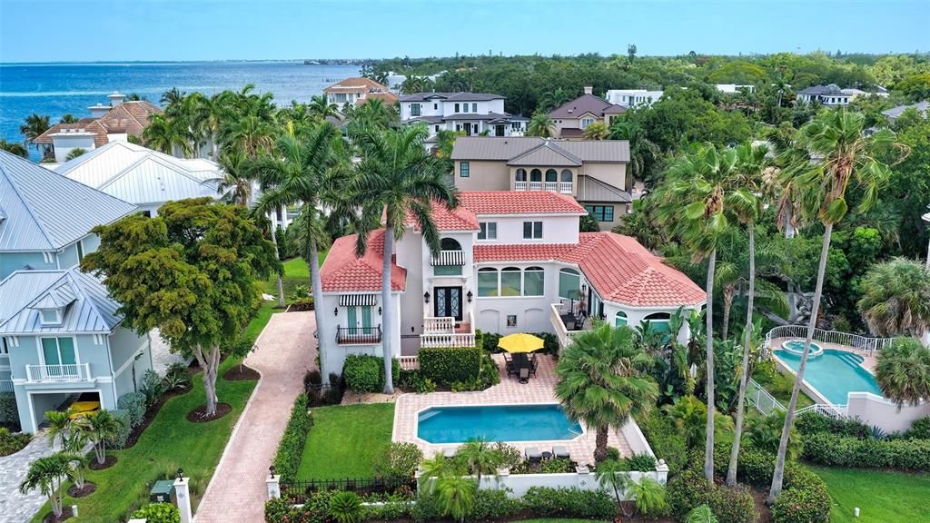 For Sale: $3,395,000 (3 beds, 3 baths, 3599 Square Feet)