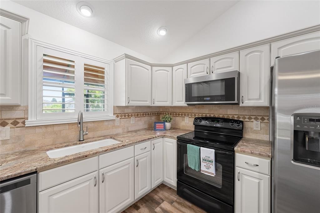 En Venta: $429,000 (3 camas, 2 baños, 1392 Pies cuadrados)