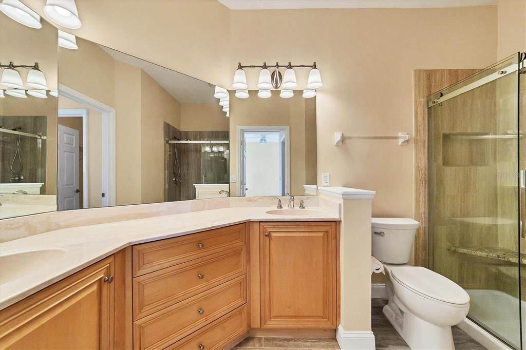 For Sale: $330,000 (3 beds, 2 baths, 1586 Square Feet)