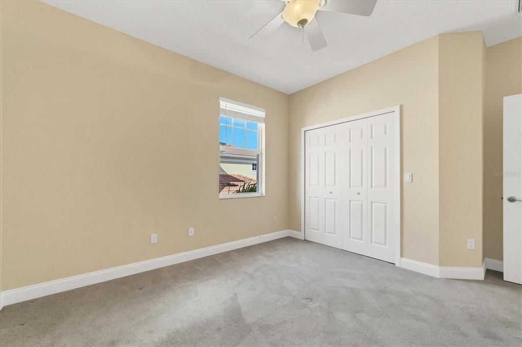 For Sale: $330,000 (3 beds, 2 baths, 1586 Square Feet)