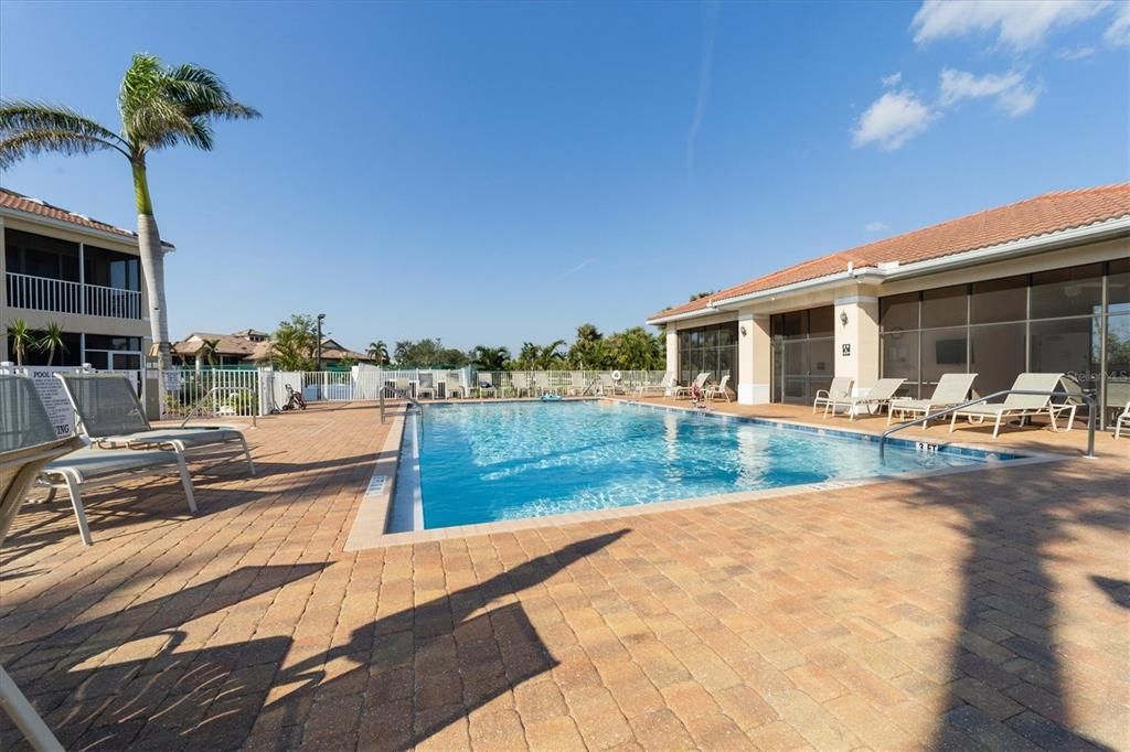 For Sale: $330,000 (3 beds, 2 baths, 1586 Square Feet)