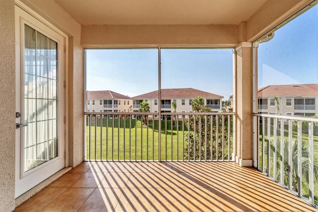 For Sale: $330,000 (3 beds, 2 baths, 1586 Square Feet)