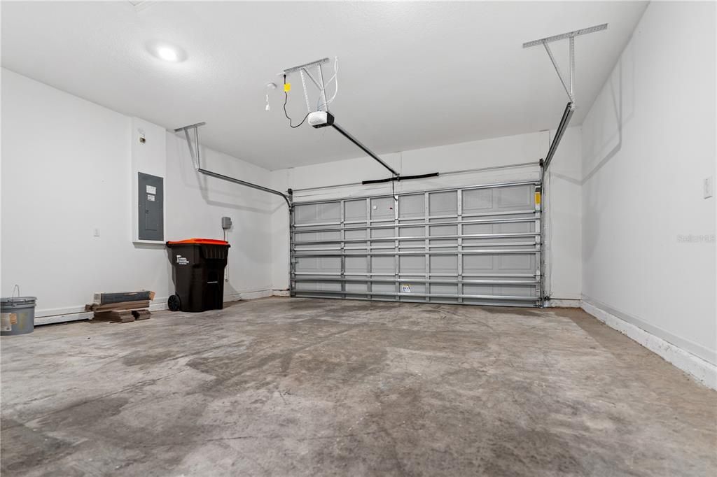 En Renta: $2,600 (4 camas, 3 baños, 2039 Pies cuadrados)