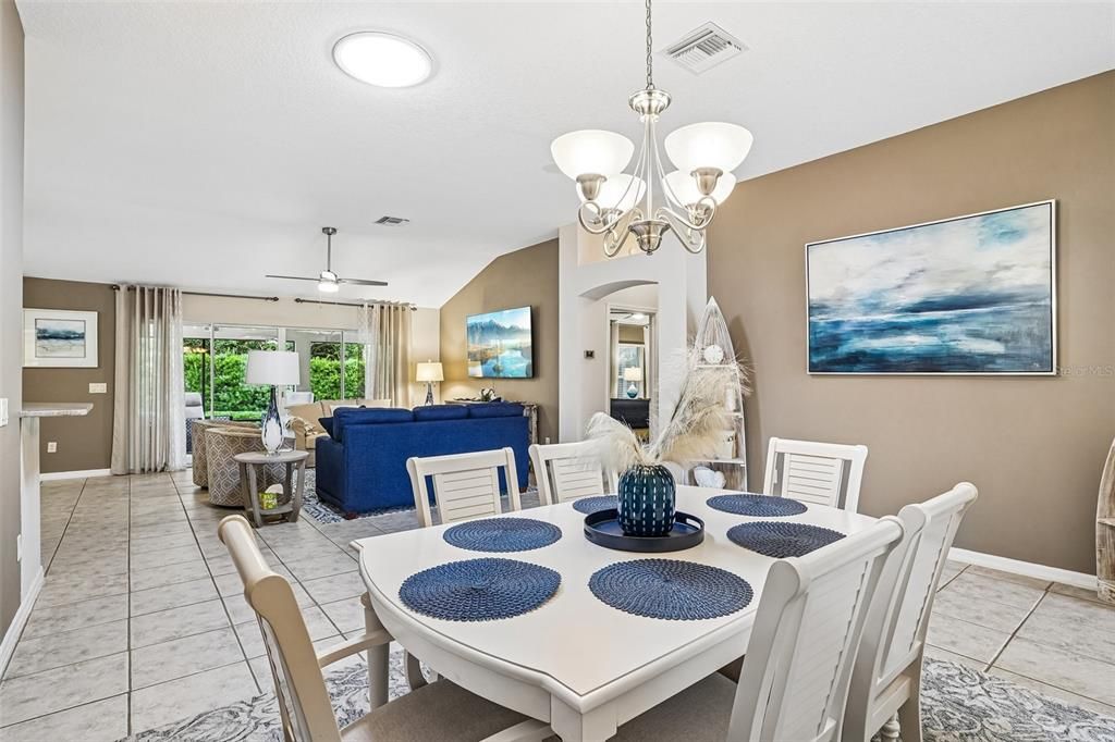 En Venta: $499,999 (3 camas, 2 baños, 2036 Pies cuadrados)