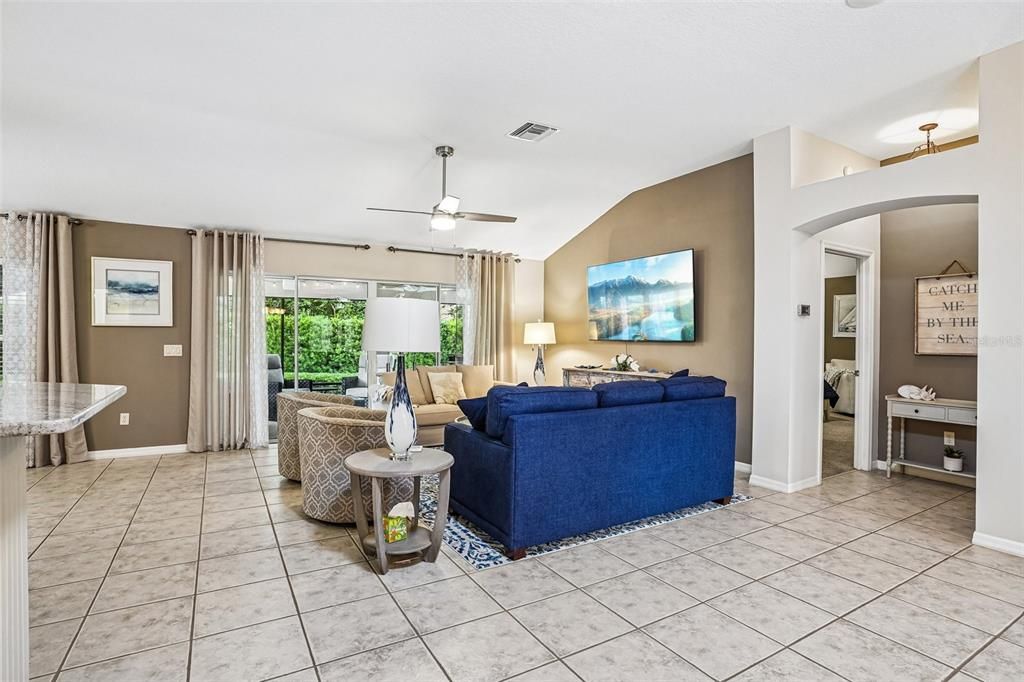 En Venta: $499,999 (3 camas, 2 baños, 2036 Pies cuadrados)