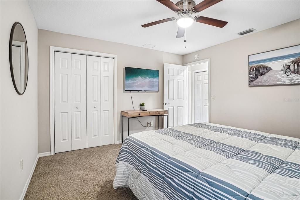 En Venta: $499,999 (3 camas, 2 baños, 2036 Pies cuadrados)
