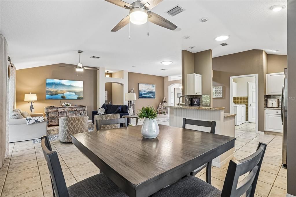 En Venta: $499,999 (3 camas, 2 baños, 2036 Pies cuadrados)