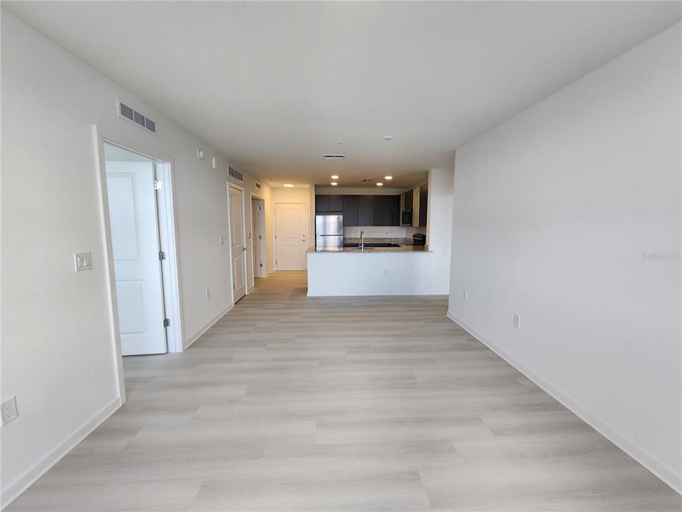 For Rent: $2,000 (2 beds, 2 baths, 1085 Square Feet)