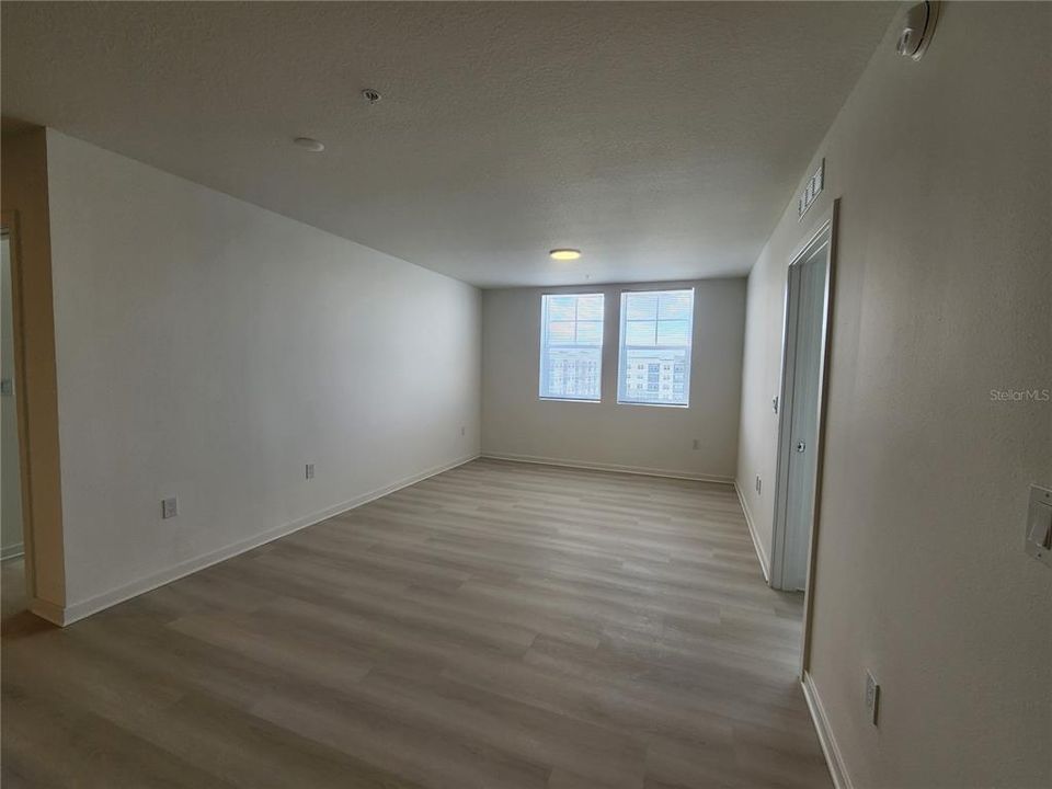 For Rent: $2,000 (2 beds, 2 baths, 1085 Square Feet)