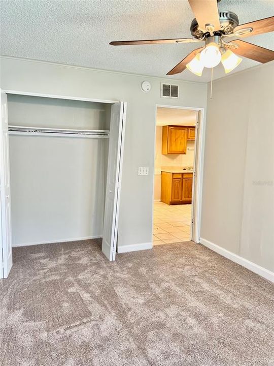 For Rent: $1,450 (2 beds, 1 baths, 860 Square Feet)