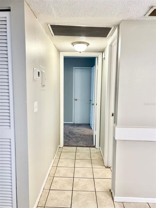 For Rent: $1,450 (2 beds, 1 baths, 860 Square Feet)