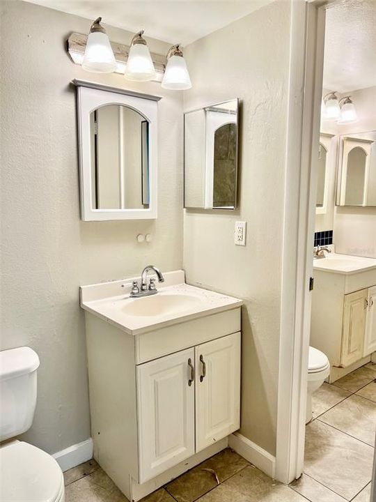 For Rent: $1,450 (2 beds, 1 baths, 860 Square Feet)