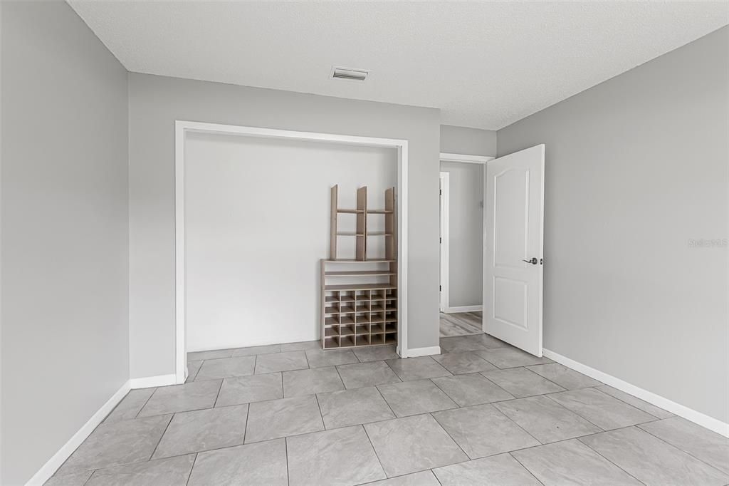 For Sale: $229,900 (3 beds, 2 baths, 1188 Square Feet)