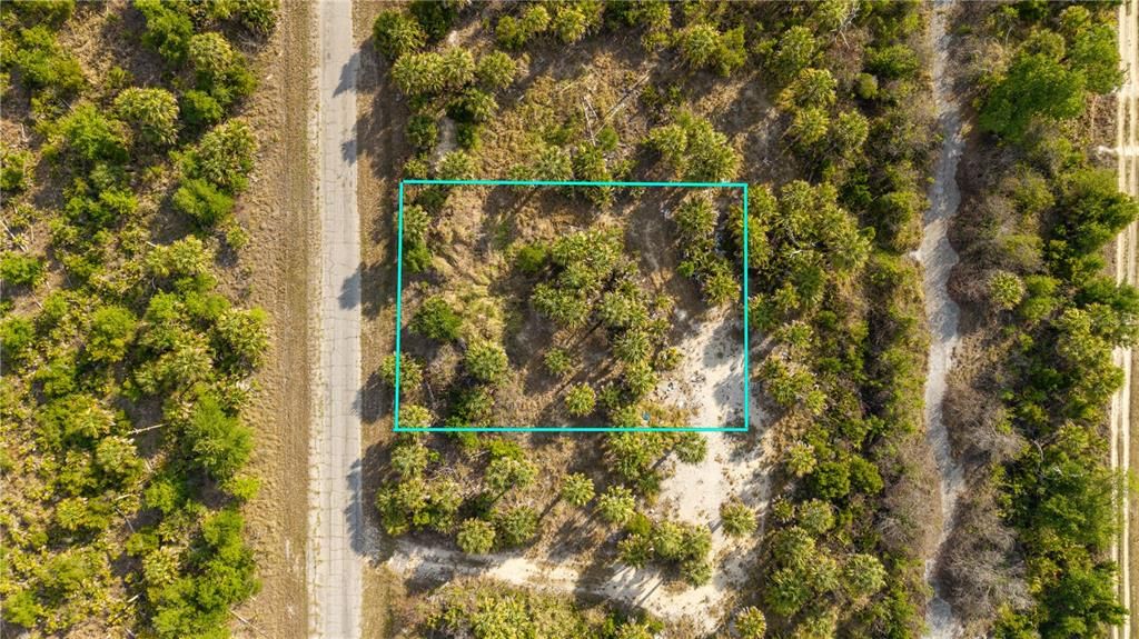 En Venta: $12,000 (0.23 acres)