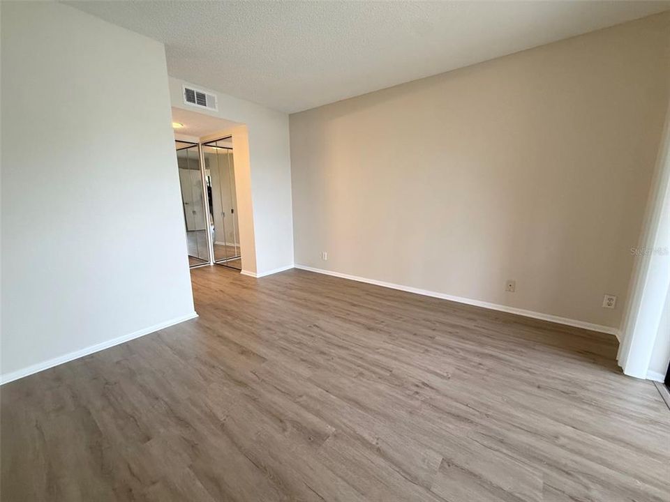 En Venta: $128,000 (2 camas, 2 baños, 838 Pies cuadrados)