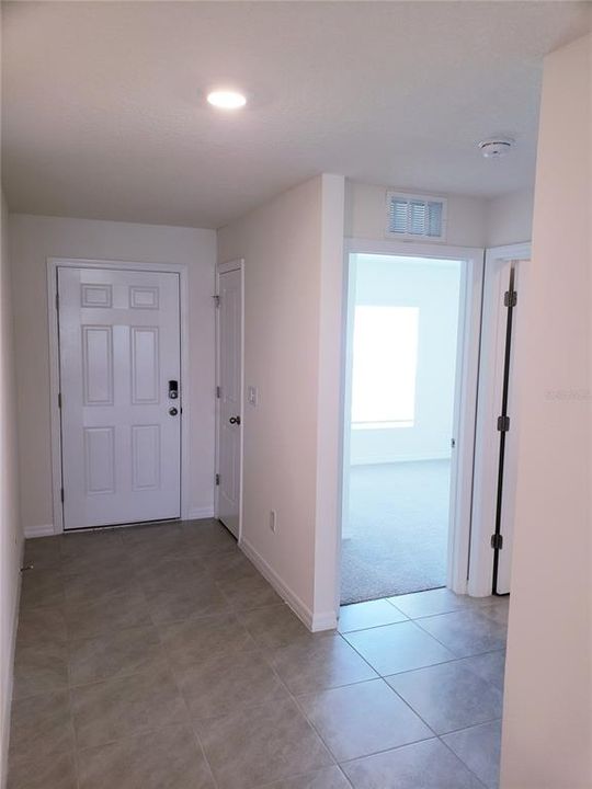 En Renta: $2,500 (4 camas, 2 baños, 1827 Pies cuadrados)
