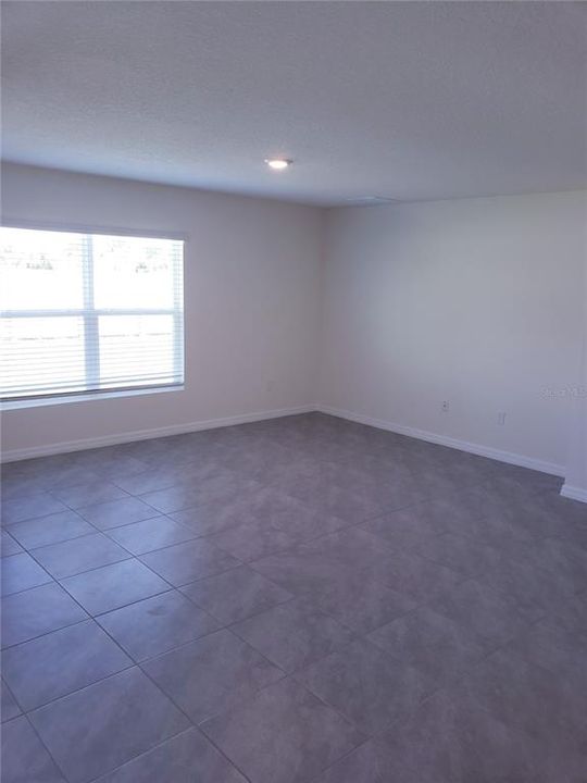 En Renta: $2,500 (4 camas, 2 baños, 1827 Pies cuadrados)
