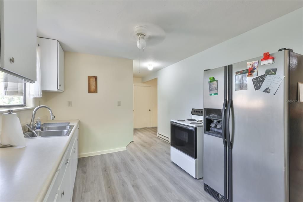 For Sale: $425,000 (4 beds, 2 baths, 2736 Square Feet)