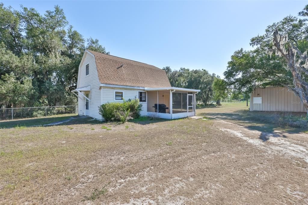 For Sale: $425,000 (4 beds, 2 baths, 2736 Square Feet)