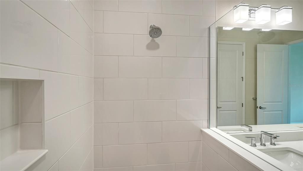 На продажу: $598,990 (3 спален, 2 ванн, 1860 Квадратных фут)