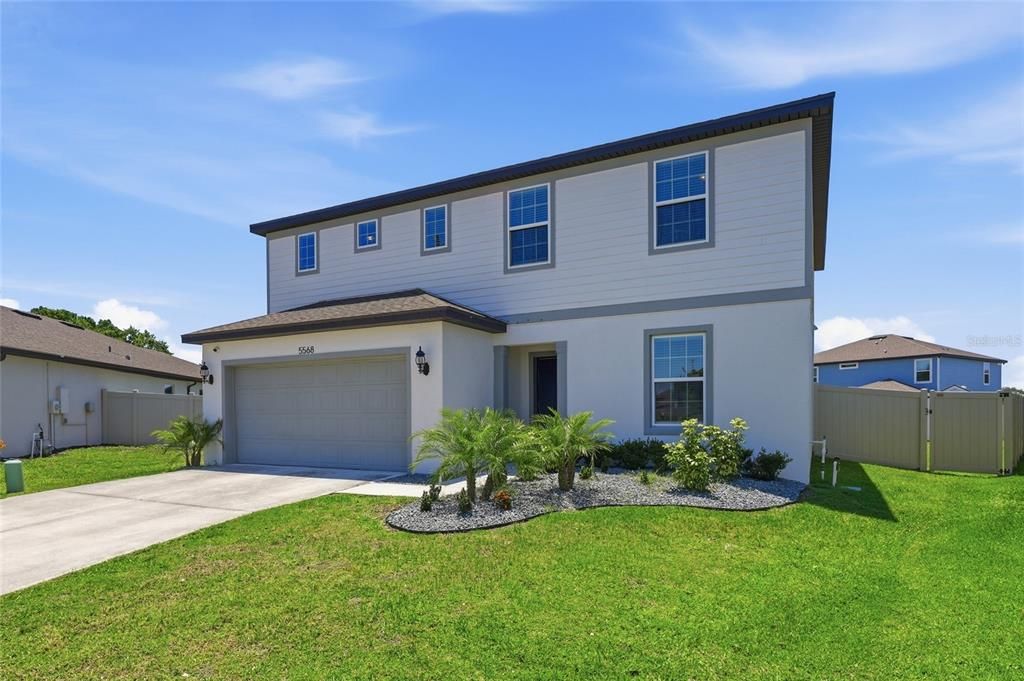 For Sale: $415,000 (5 beds, 3 baths, 2537 Square Feet)