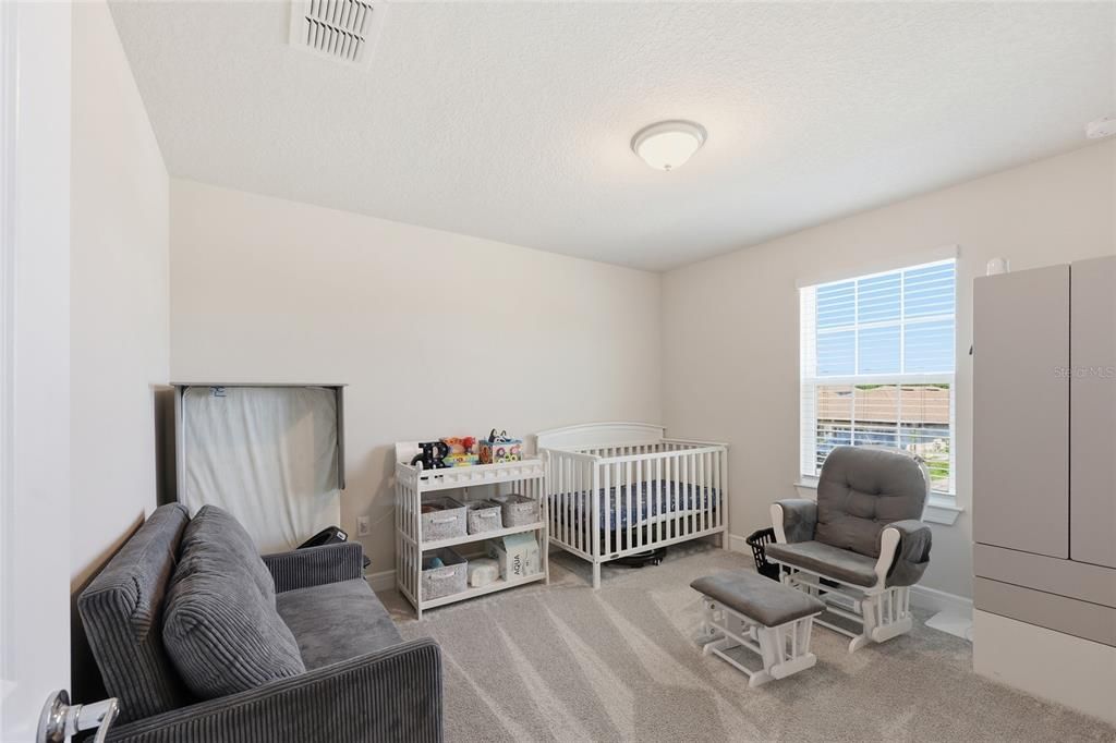 For Sale: $415,000 (5 beds, 3 baths, 2537 Square Feet)