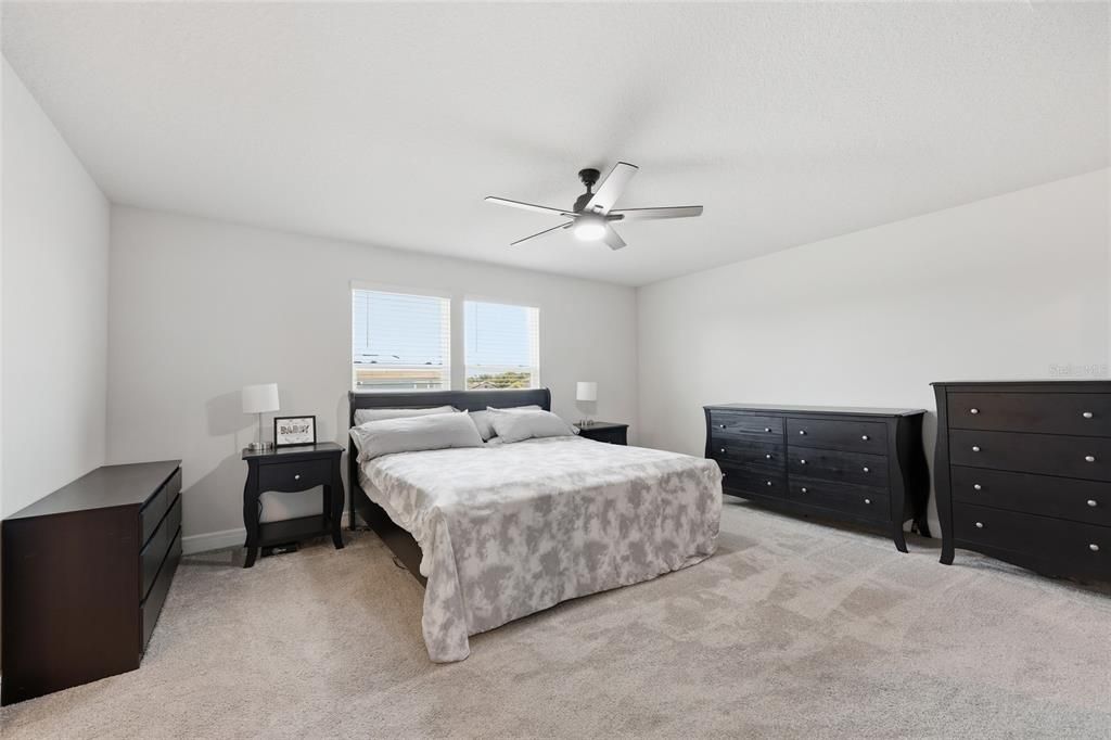 For Sale: $415,000 (5 beds, 3 baths, 2537 Square Feet)