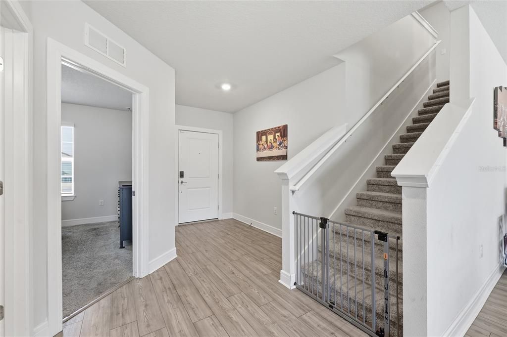 For Sale: $415,000 (5 beds, 3 baths, 2537 Square Feet)
